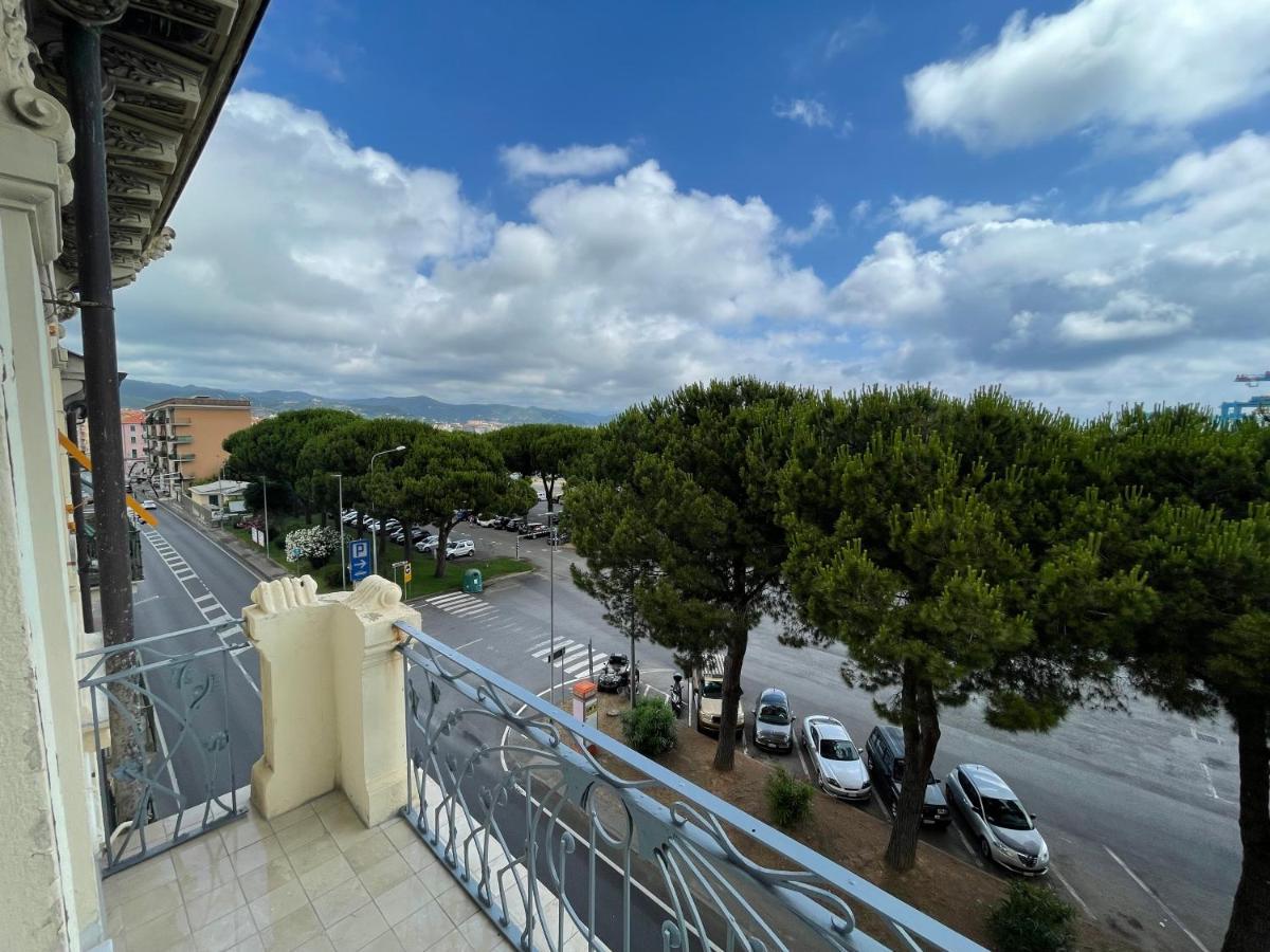 Summer Vado Ligure Luaran gambar