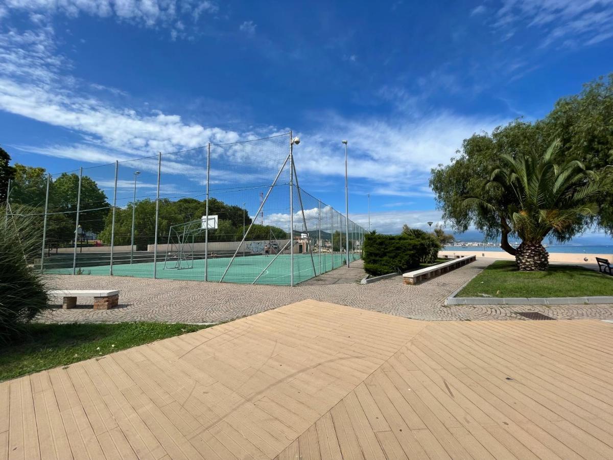 Summer Vado Ligure Luaran gambar